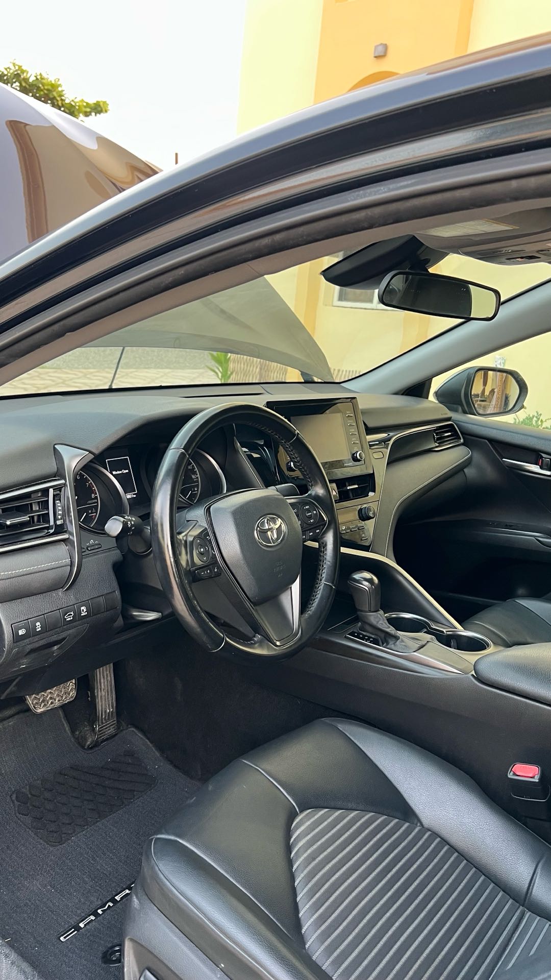 Car Image 2021 TOYOTA CAMRY SE