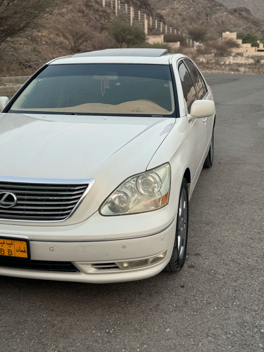 Car Image 2004 LEXUS LS 430