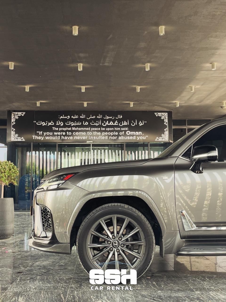 LAND ROVER DEFENDER 2025