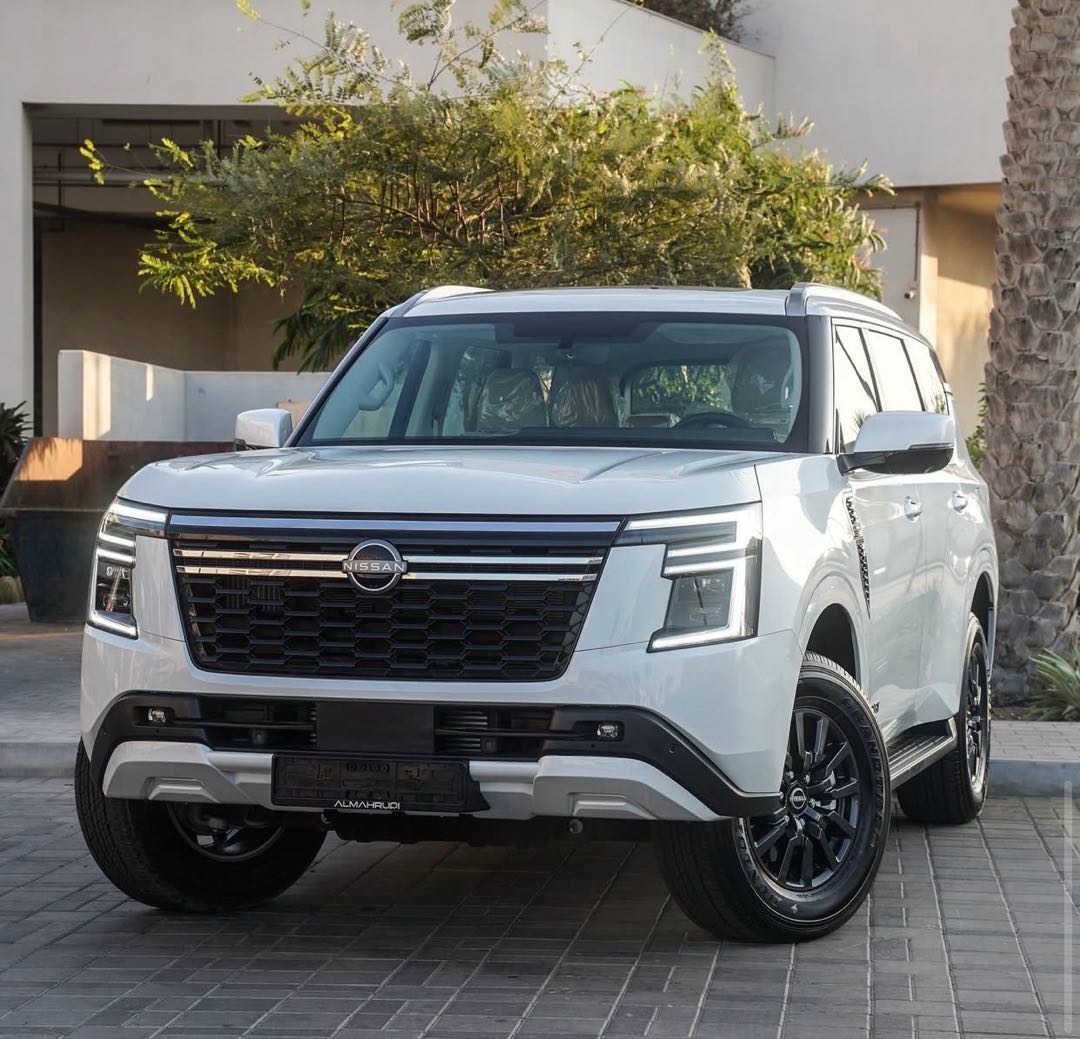 LAND ROVER DEFENDER 2025