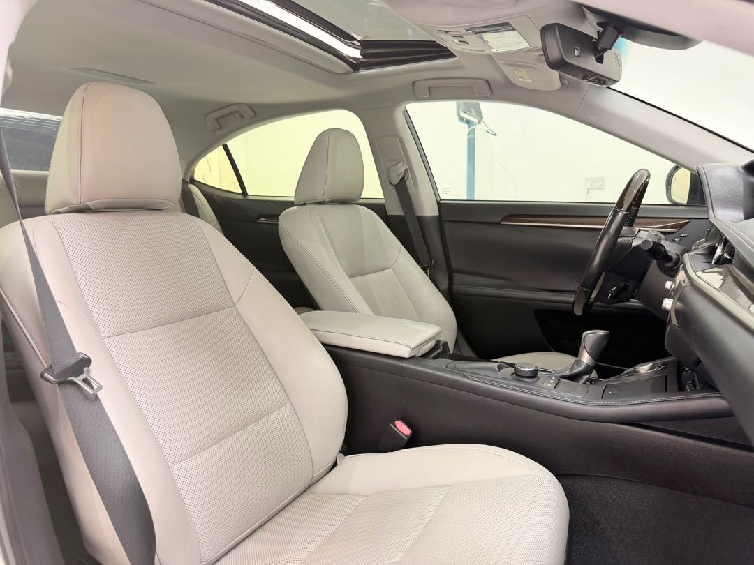 Car Image 2018 LEXUS ES 350