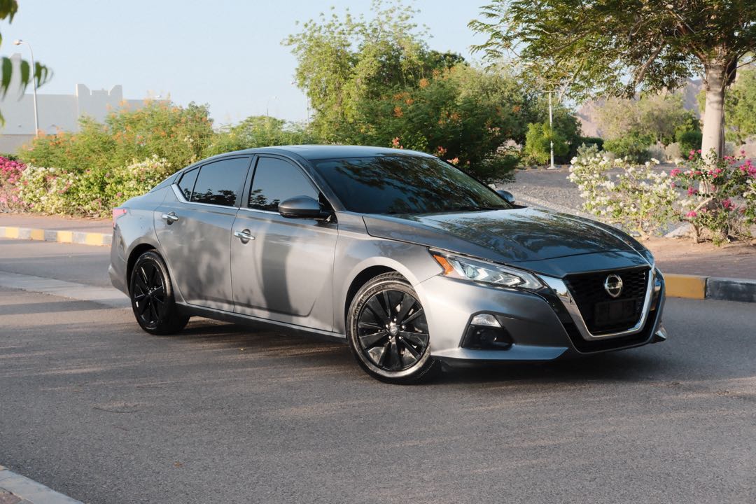 Car Image 2019 NISSAN ALTIMA SL
