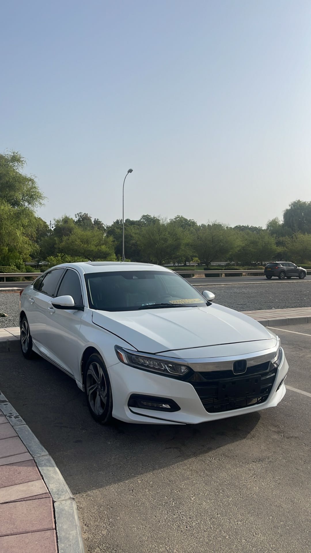 Car Image 2018 HONDA ACCORD EXL