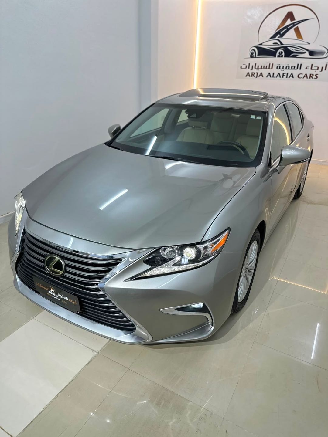 Car Image 2017 LEXUS ES 350