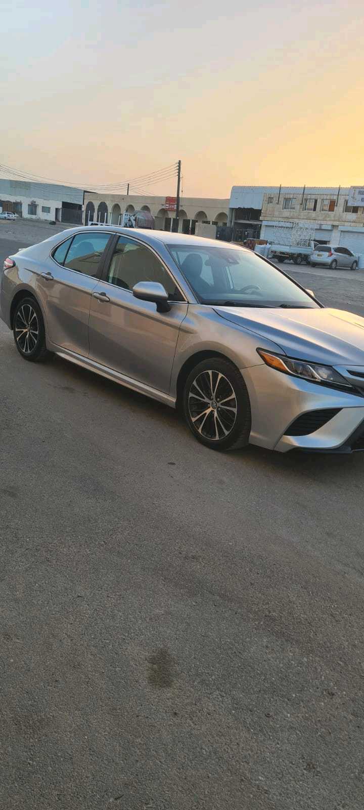 Car Image 2020 TOYOTA CAMRY SE