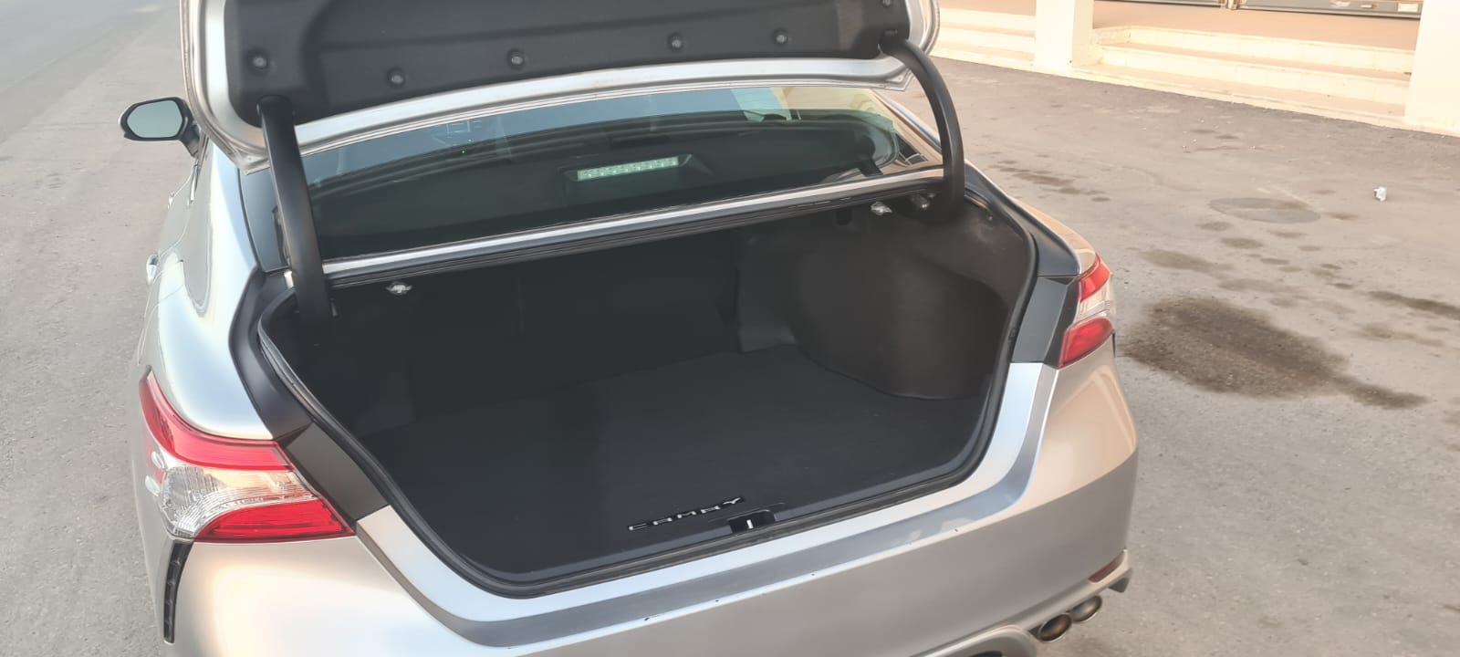 Car Image 2020 TOYOTA CAMRY SE