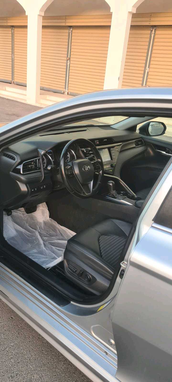 Car Image 2020 TOYOTA CAMRY SE