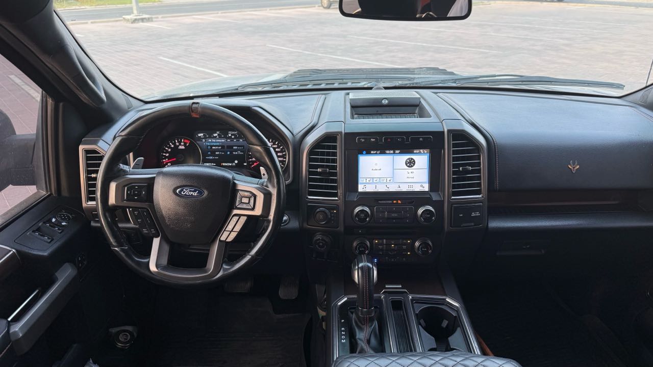 Car Image 2018 FORD F-150 Raptor