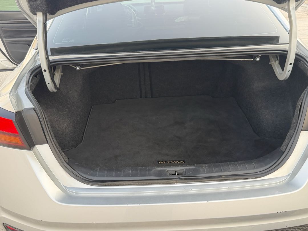 Car Image 2019 NISSAN ALTIMA S
