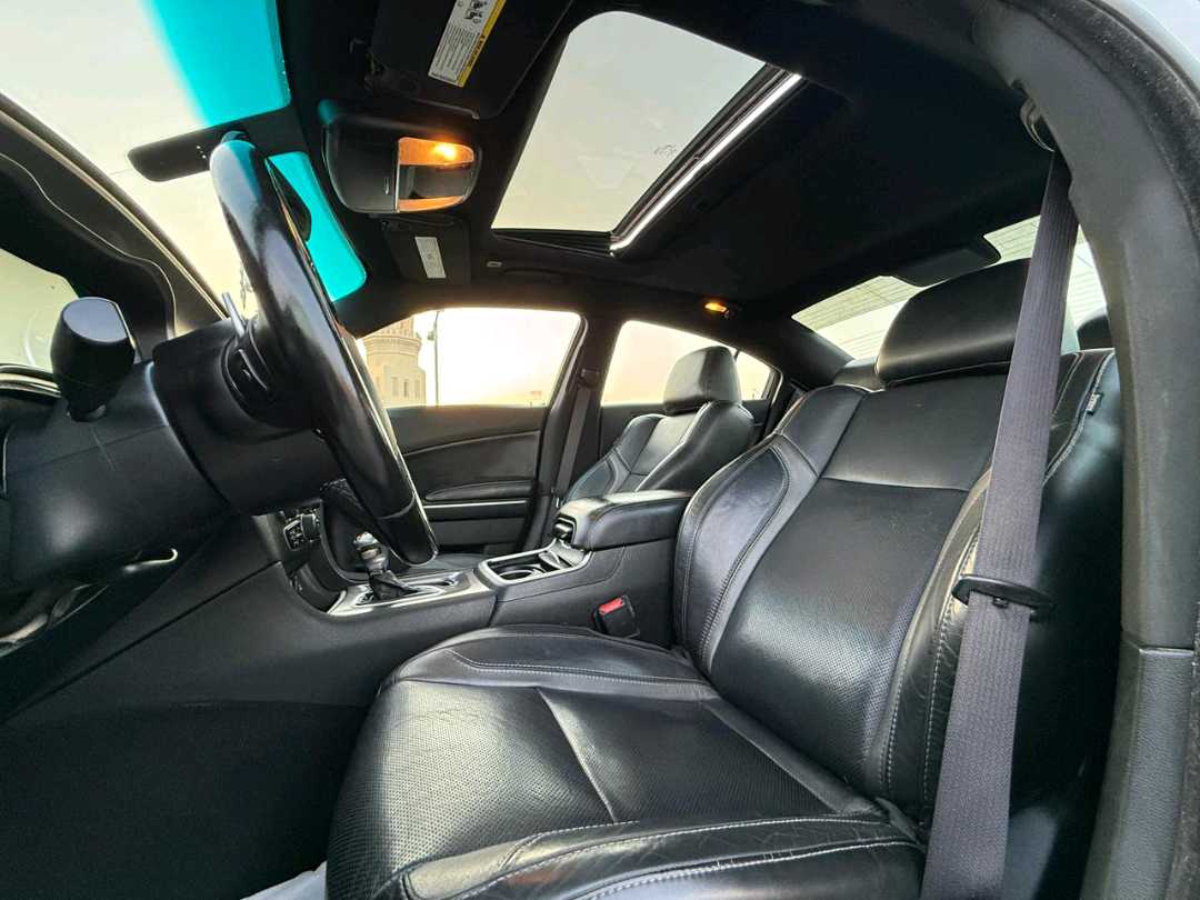 Car Image 2020 DODGE CHARGER SXT