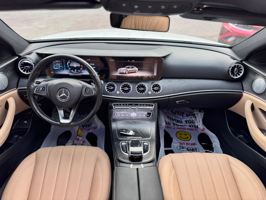 Car Image 2018 MERCEDES E Class 300