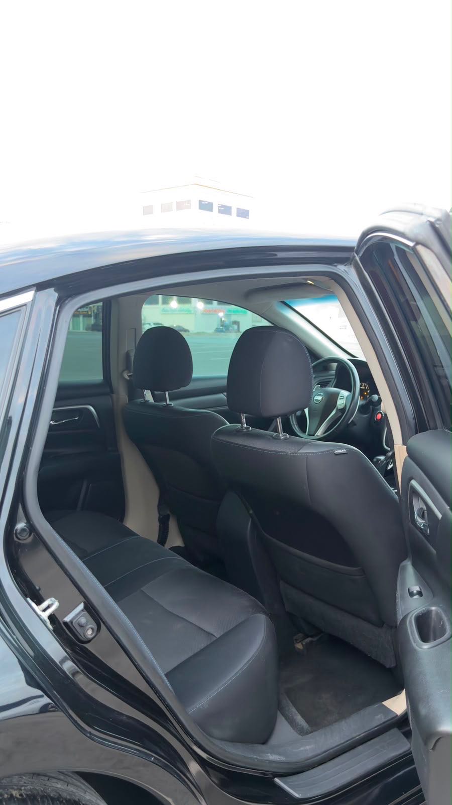 Car Image 2017 NISSAN ALTIMA SR