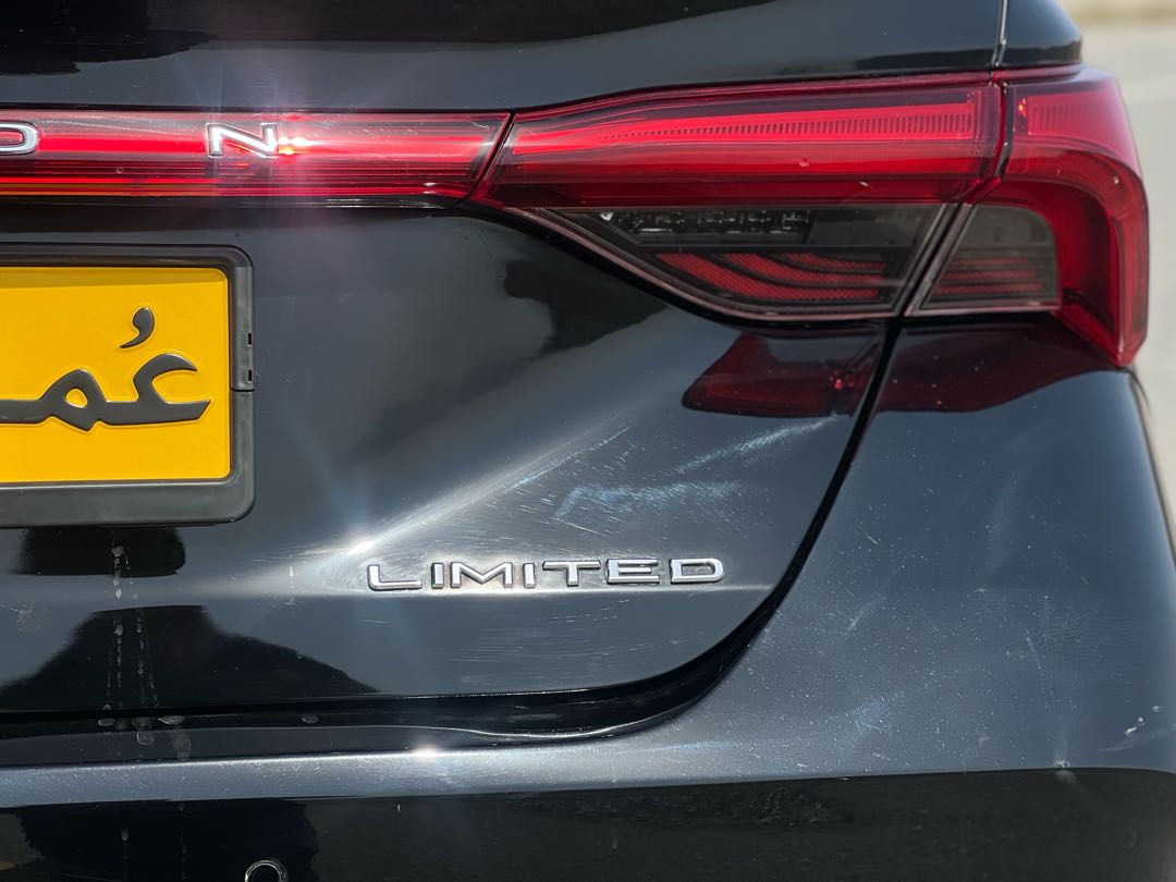 Car Image 2019 TOYOTA AVALON LIMITED