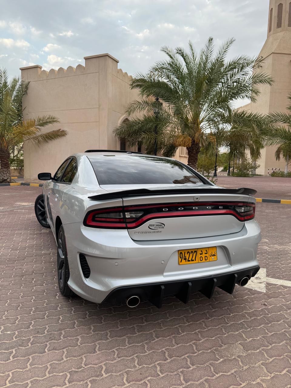 Car Image 2020 DODGE CHARGER SXT