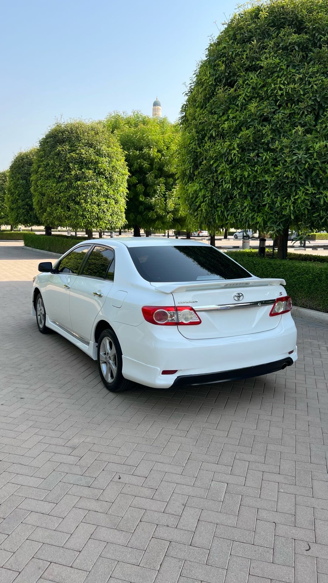Car Image 2011 TOYOTA COROLLA S