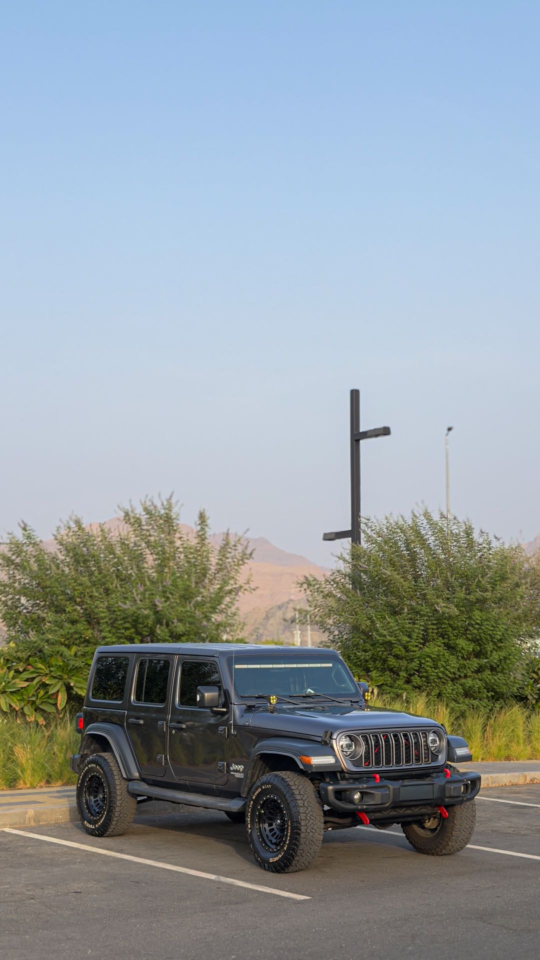 Car Image 2020 JEEP WRANGLER Sport