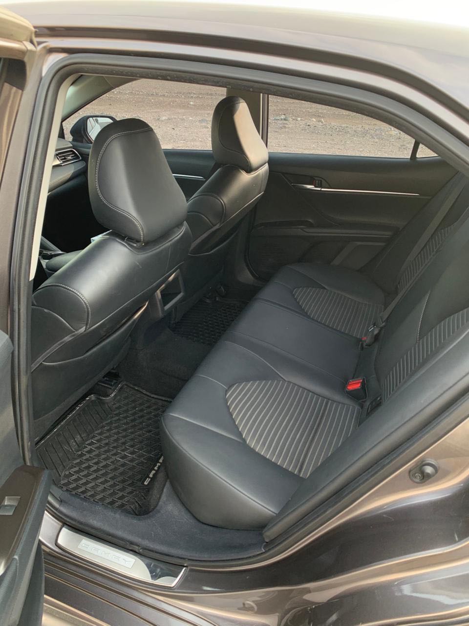 Car Image 2021 TOYOTA CAMRY SE
