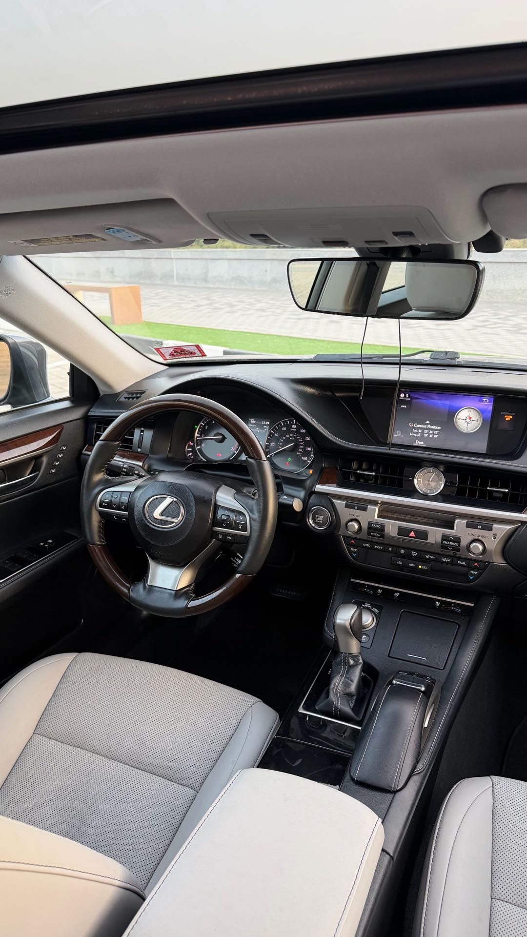 Car Image 2018 LEXUS ES 350