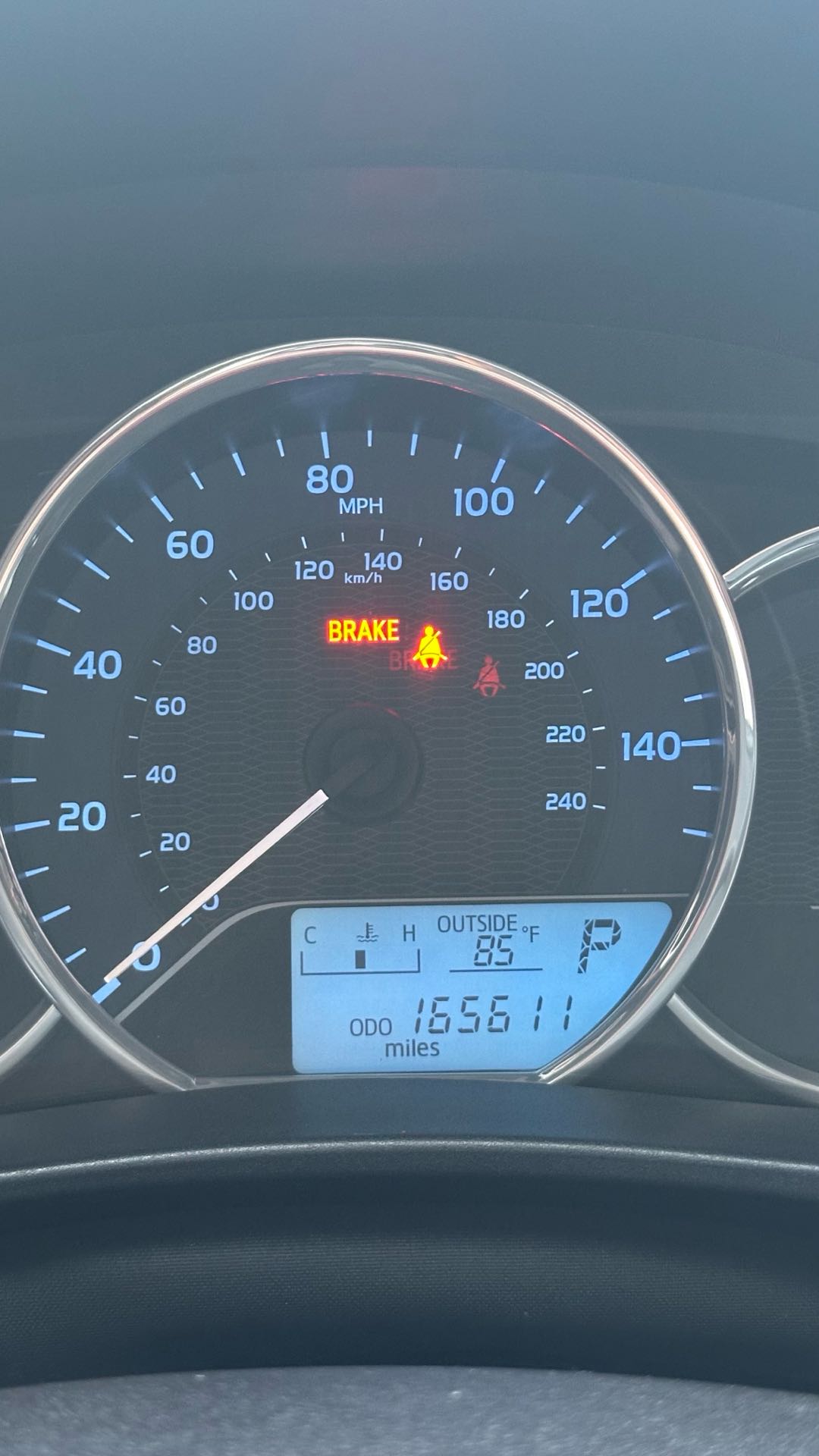 Car Image 2015 TOYOTA COROLLA LE