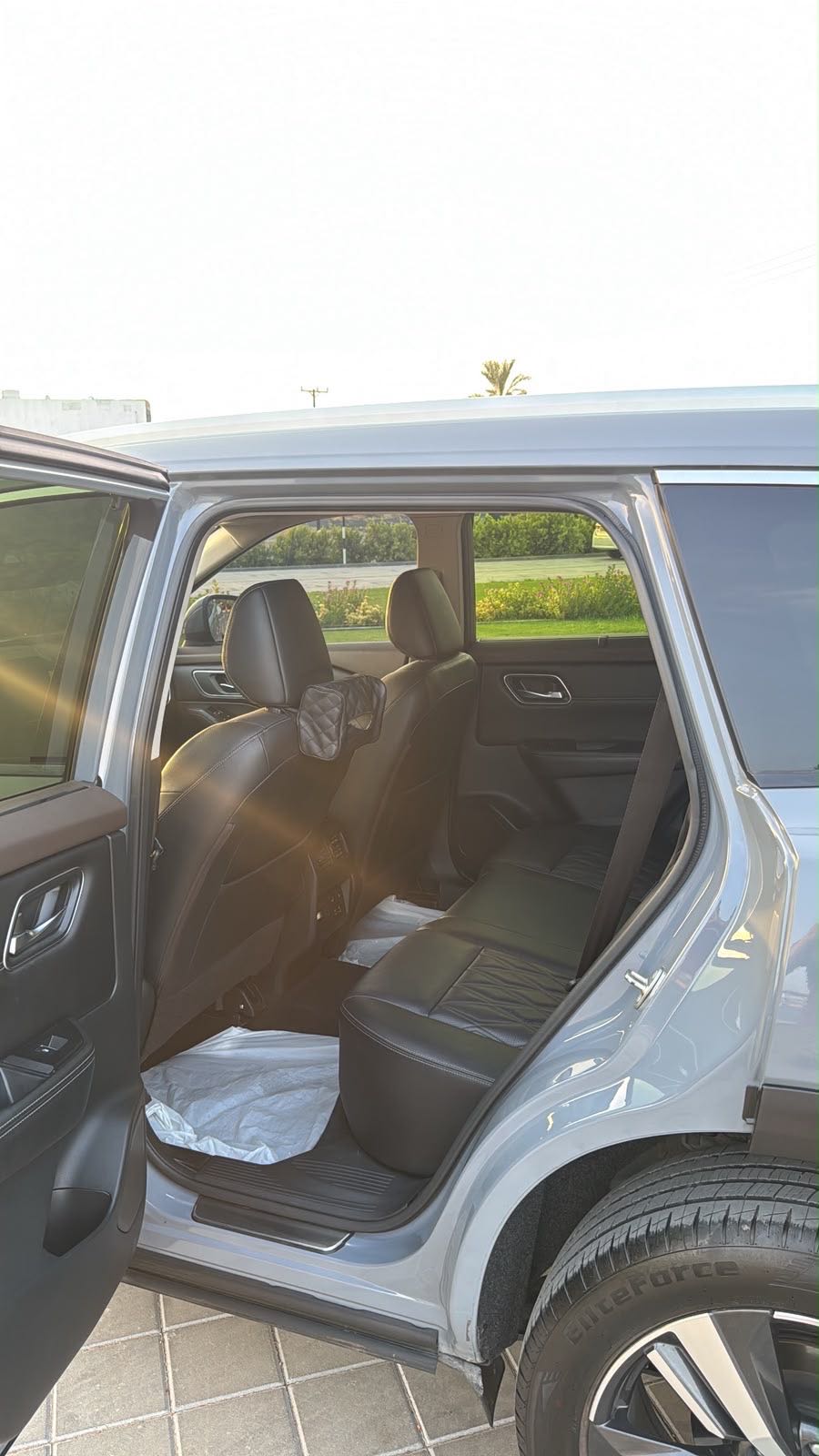 Car Image 2023 NISSAN ROGUE Platinum