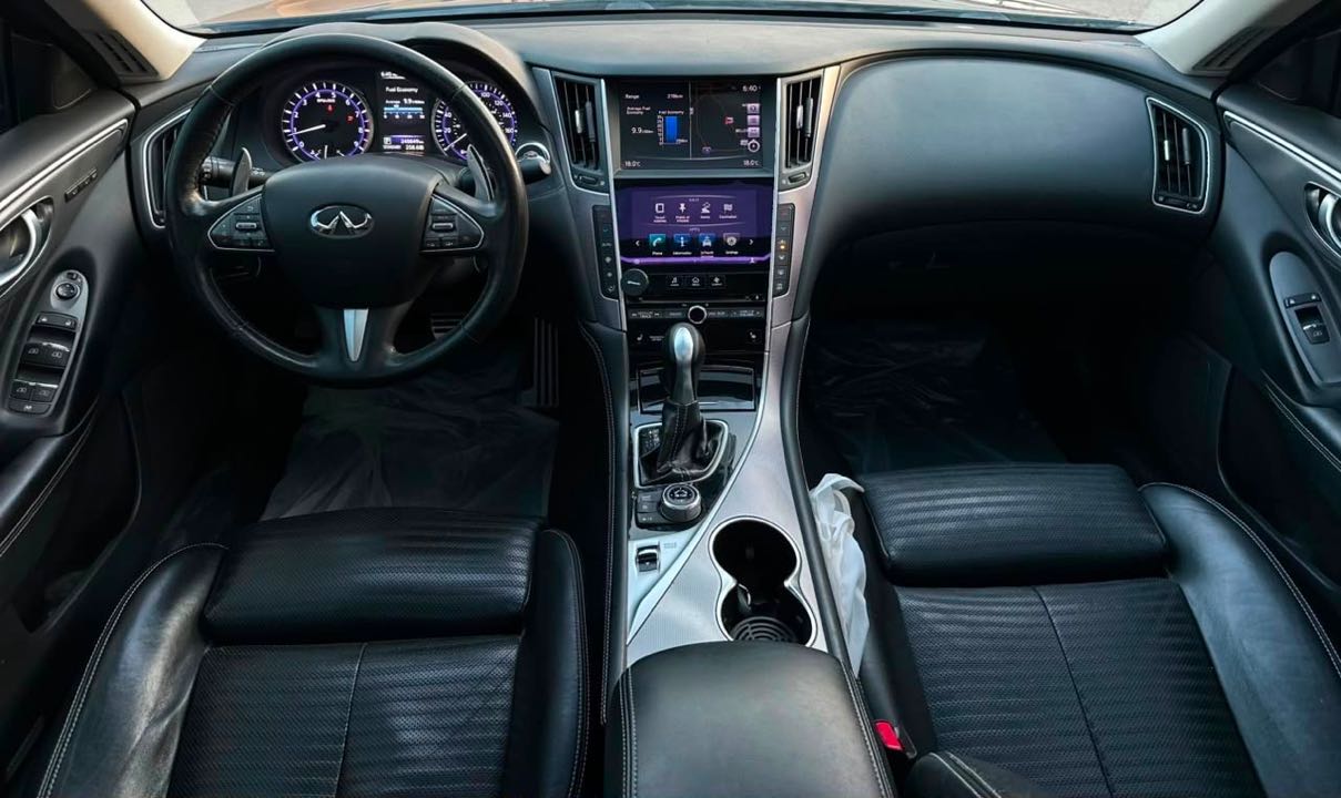Car Image 2016 INFINITI Q 