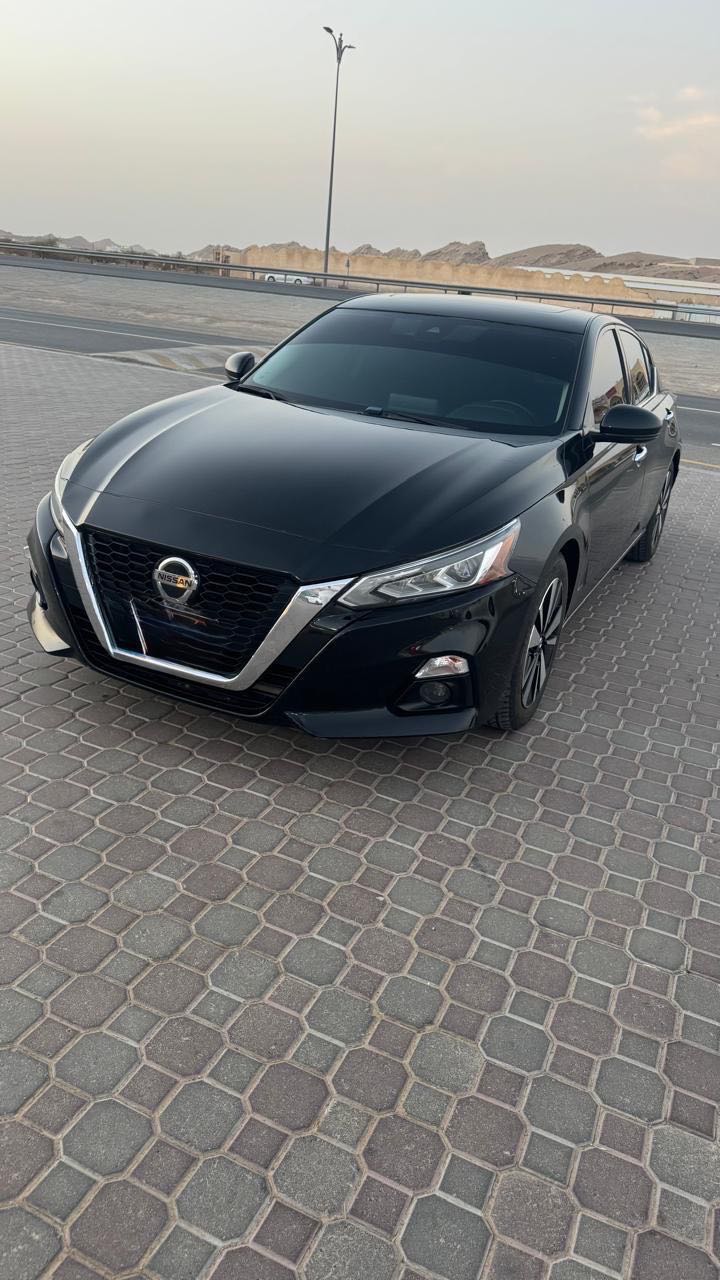 Car Image 2019 NISSAN ALTIMA SL
