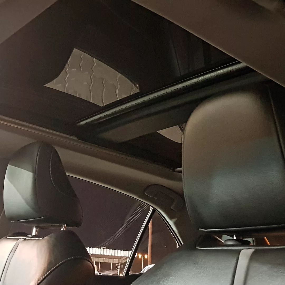 Car Image 2018 TOYOTA CAMRY XSE