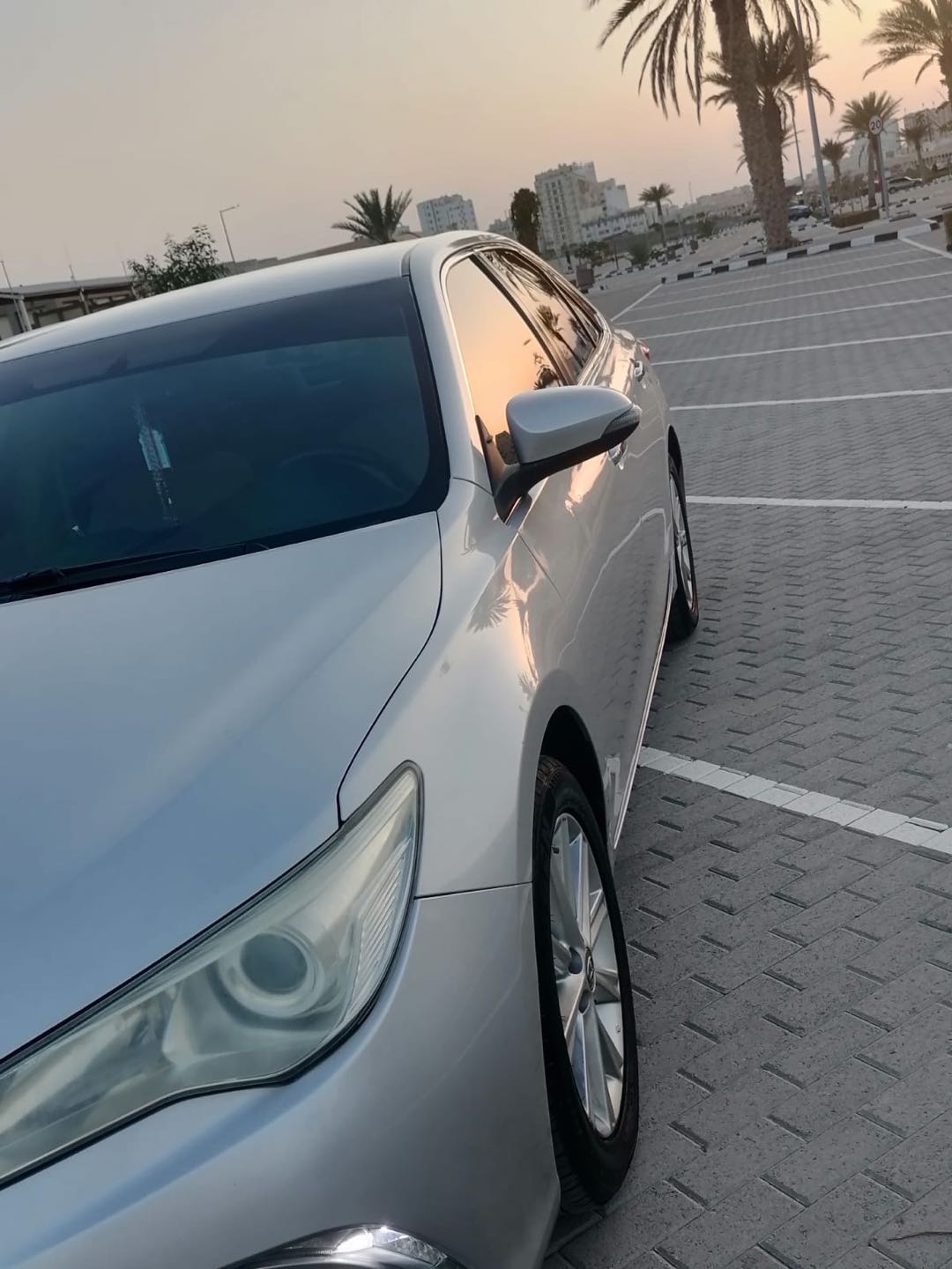 Car Image 2017 TOYOTA CAMRY SE