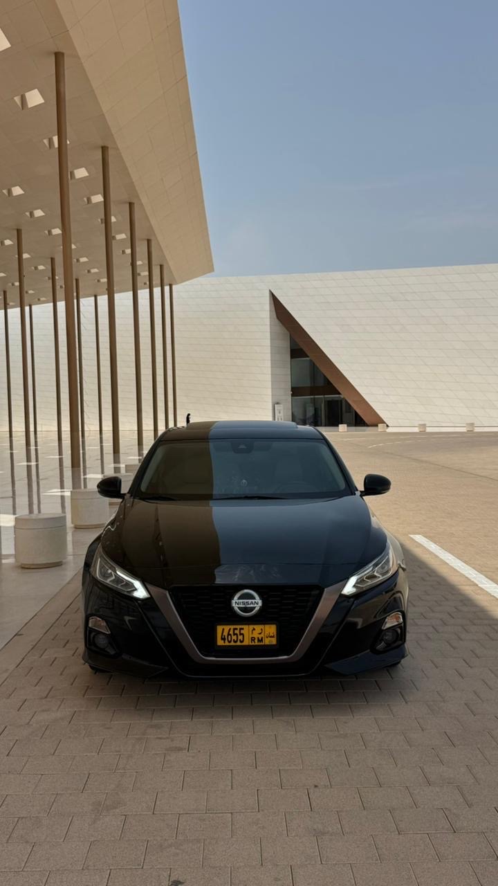 Car Image 2019 NISSAN ALTIMA SV