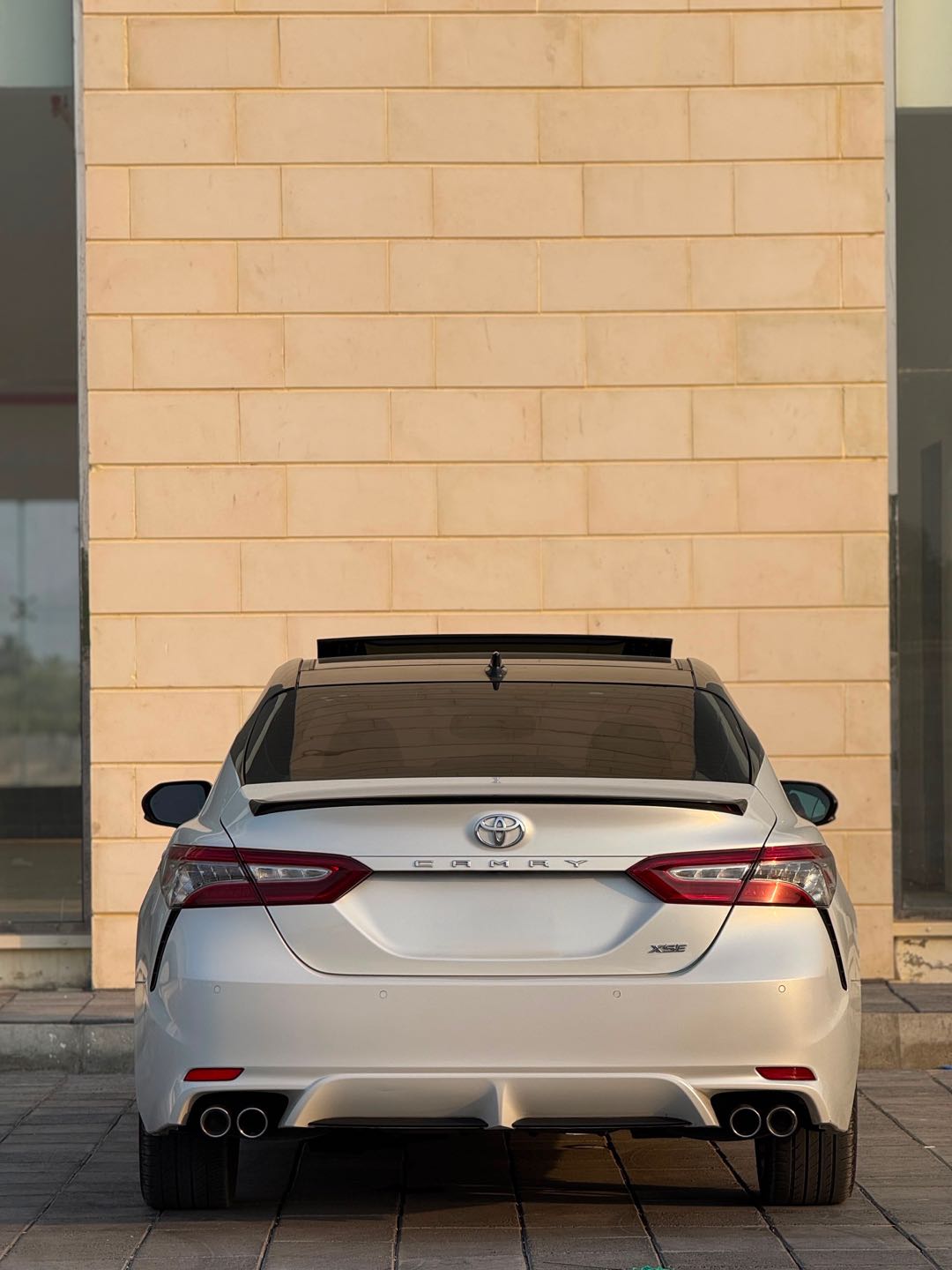 Car Image 2018 TOYOTA CAMRY XSE
