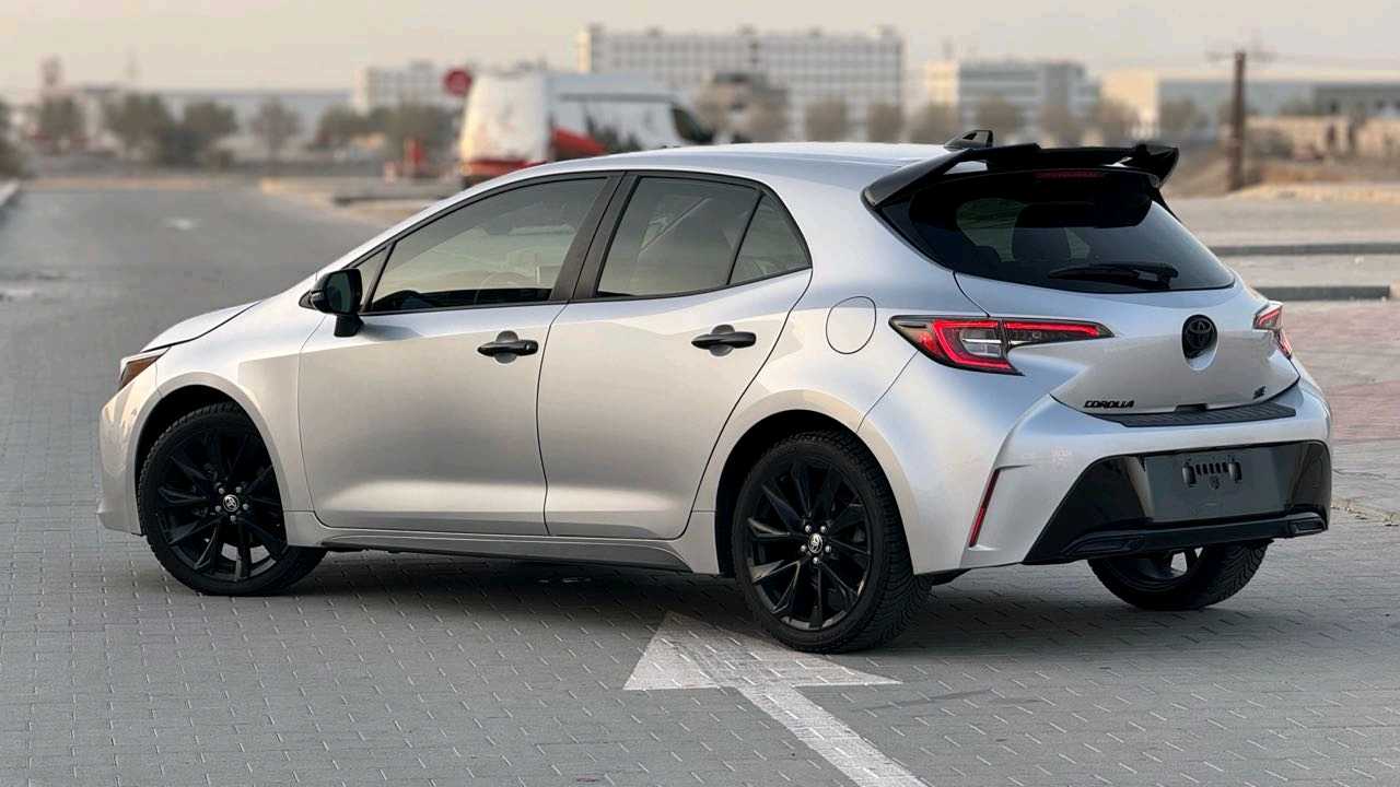 Car Image 2021 TOYOTA COROLLA SE