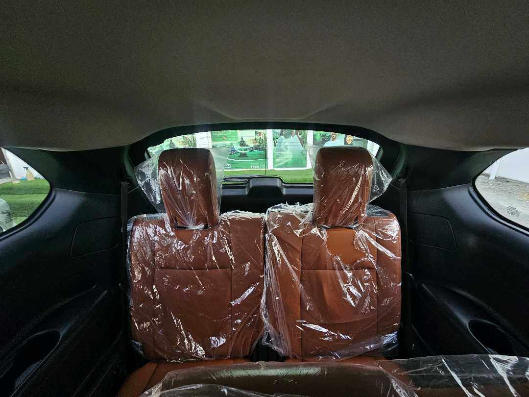 Car Image 2018 NISSAN PATHFINDER SV