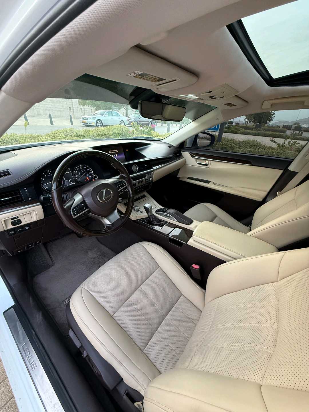 Car Image 2016 LEXUS ES 350