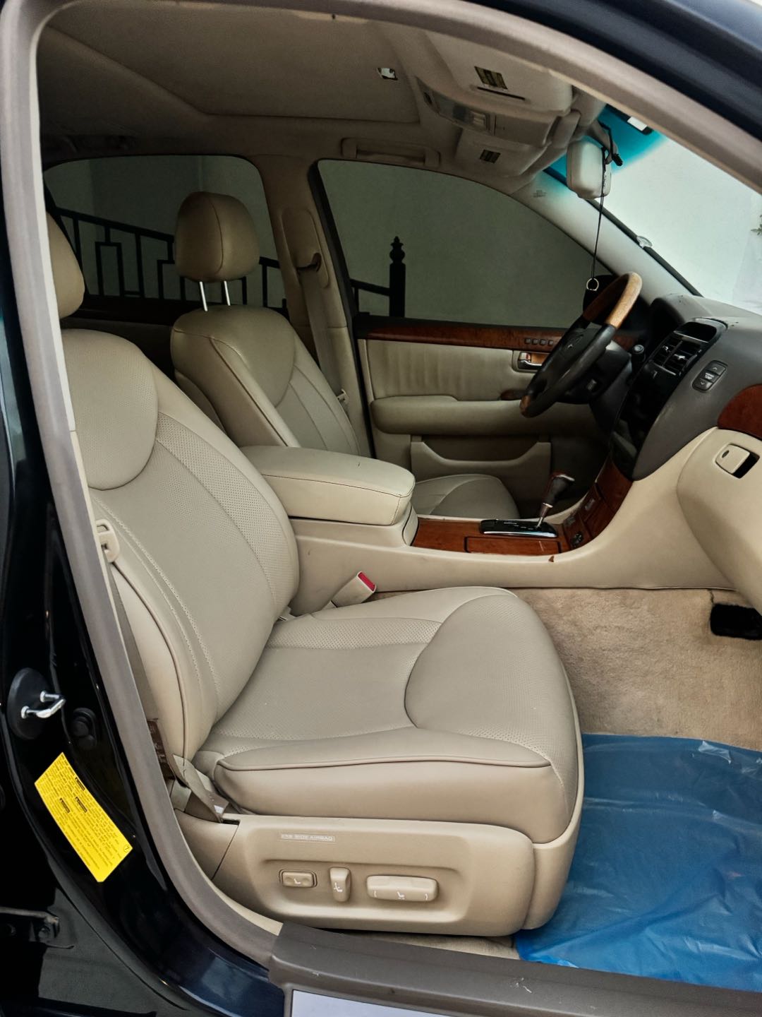 Car Image 2004 LEXUS LS 430