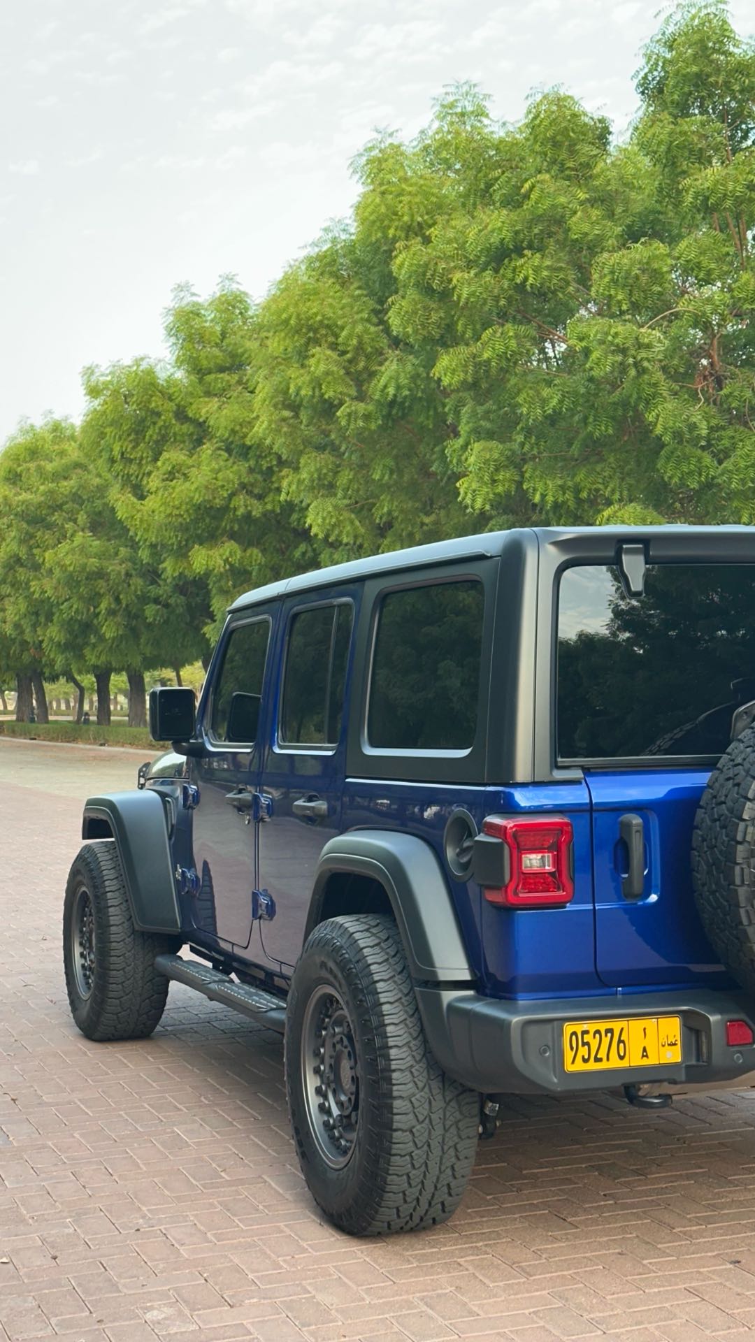 Car Image 2020 JEEP WRANGLER Sport