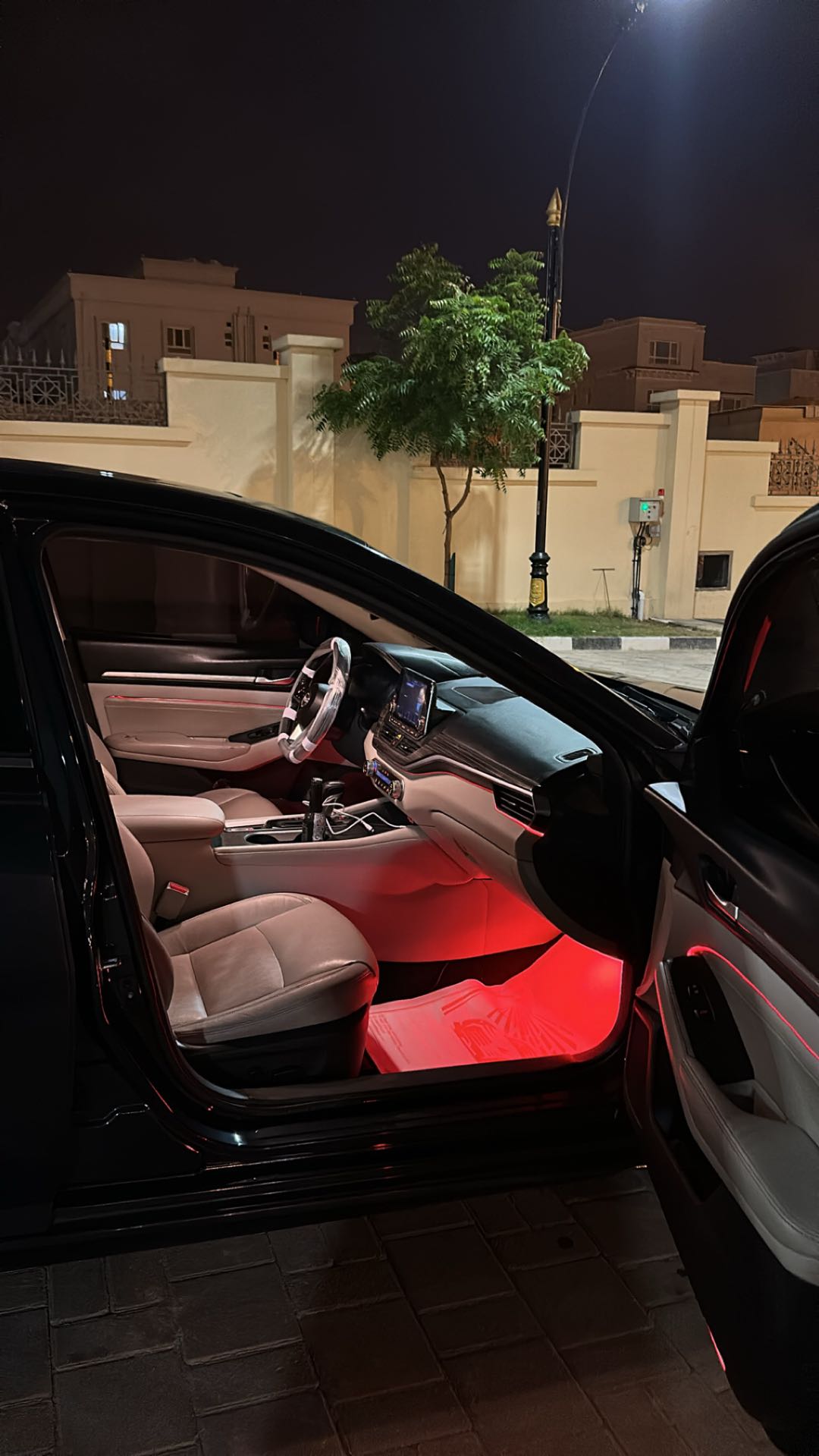Car Image 2019 NISSAN ALTIMA SL