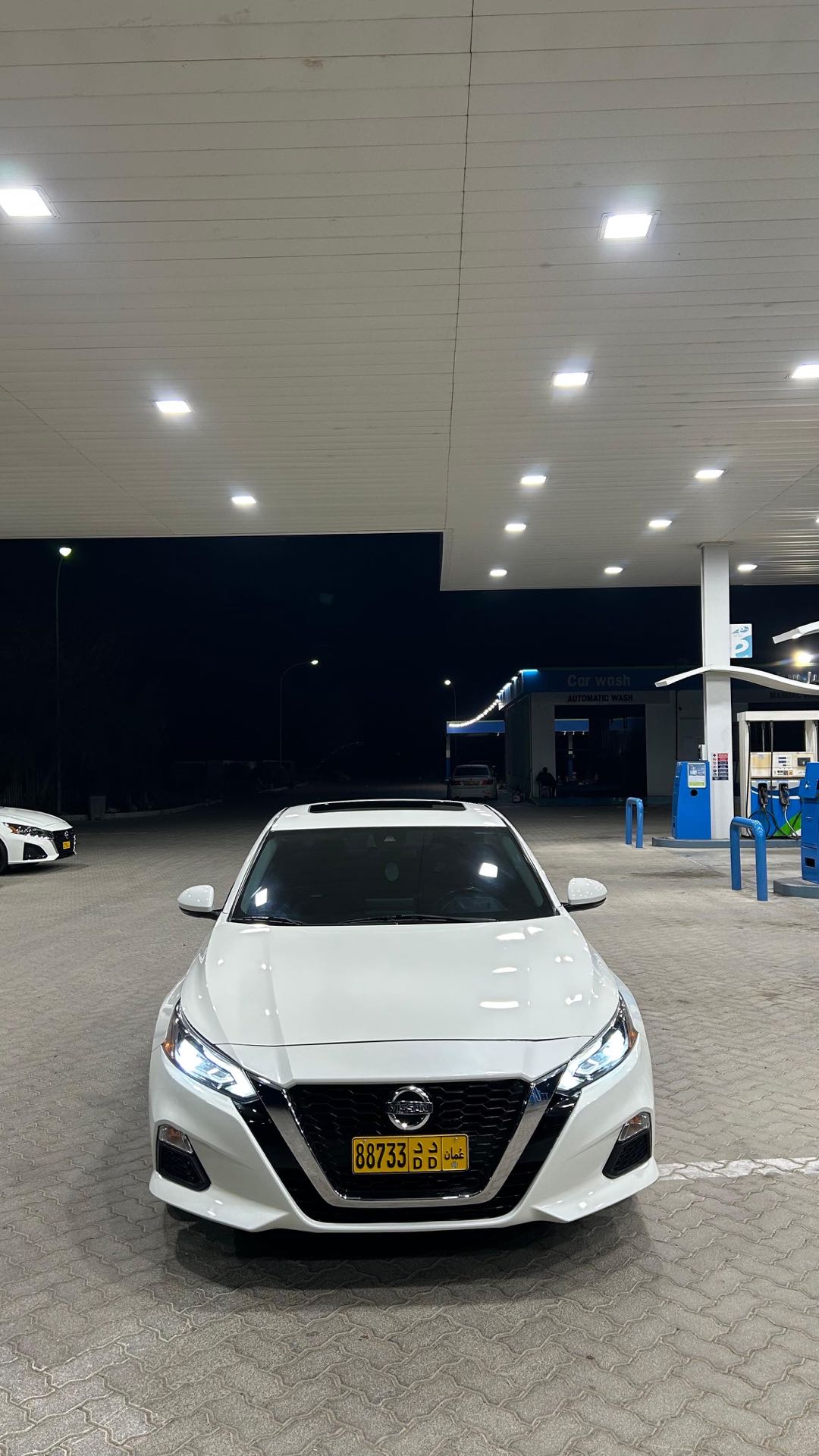 Car Image 2020 NISSAN ALTIMA SR