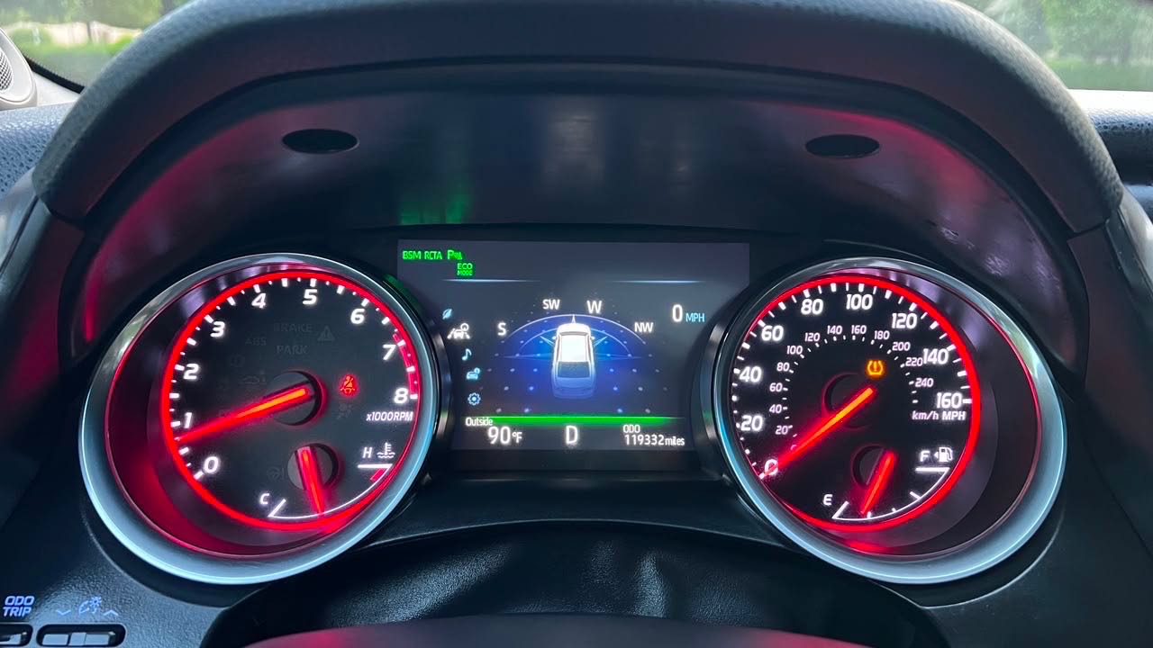 Car Image 2018 TOYOTA CAMRY XSE