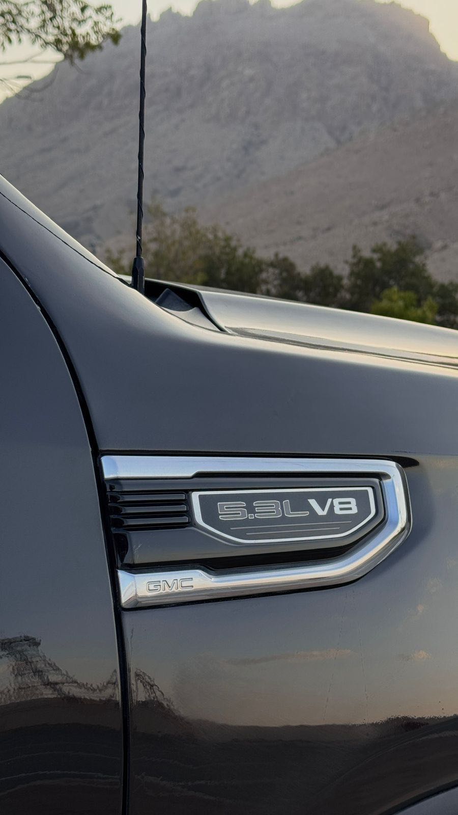 Car Image 2019 GMC SIERRA SLE