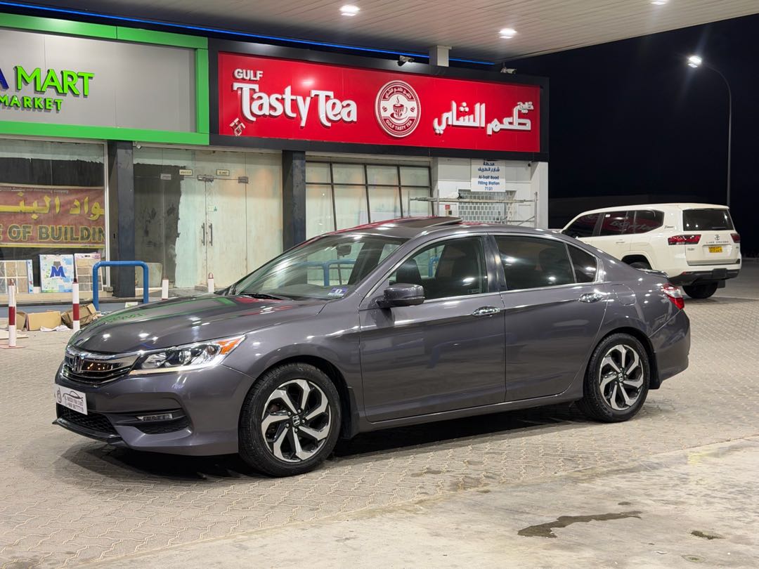 Car Image 2017 HONDA ACCORD EX