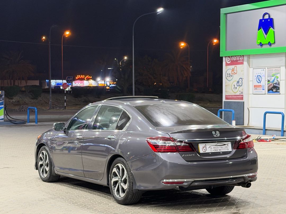 Car Image 2017 HONDA ACCORD EX