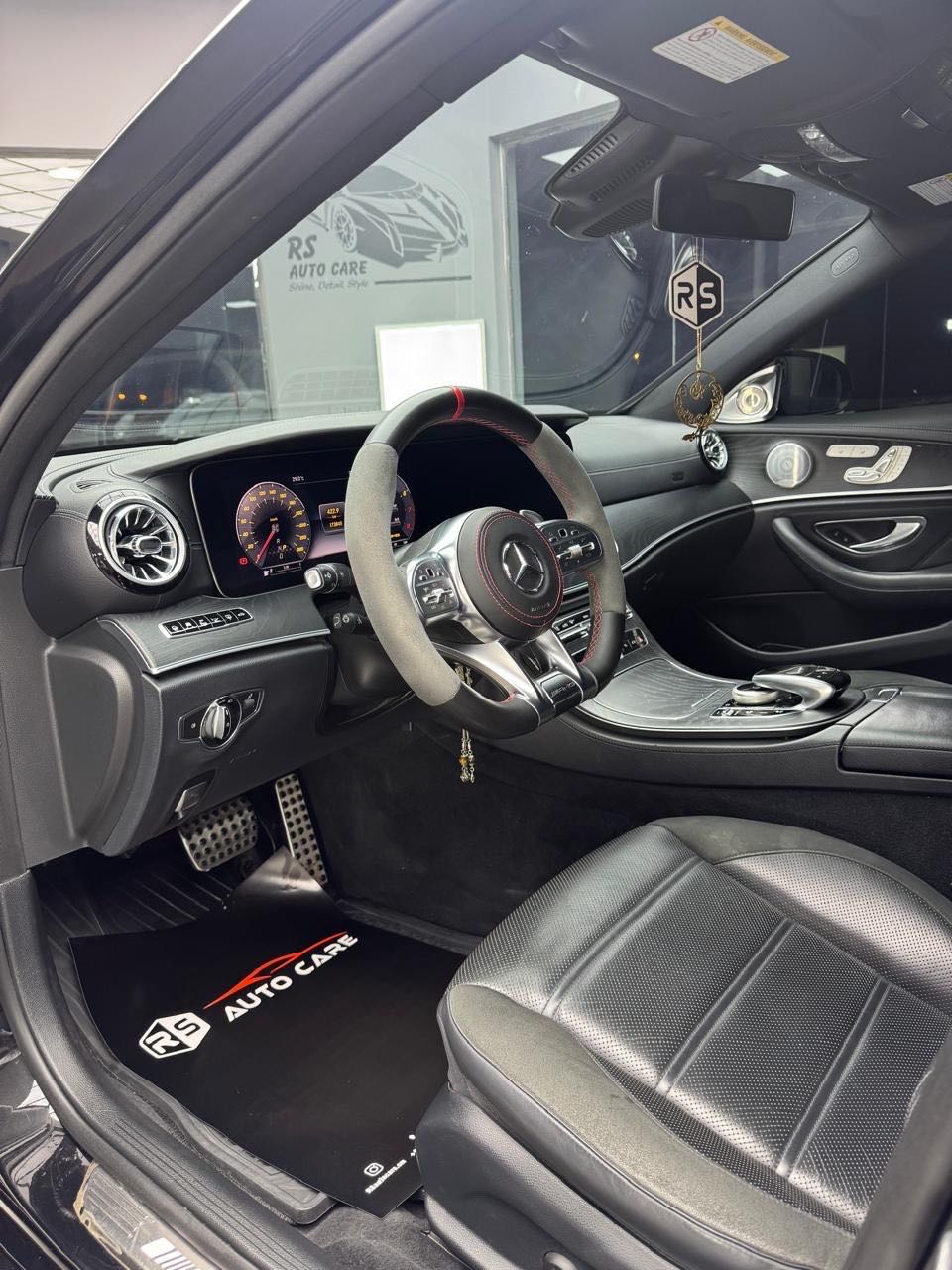 Car Image 2019 MERCEDES E Class E 53