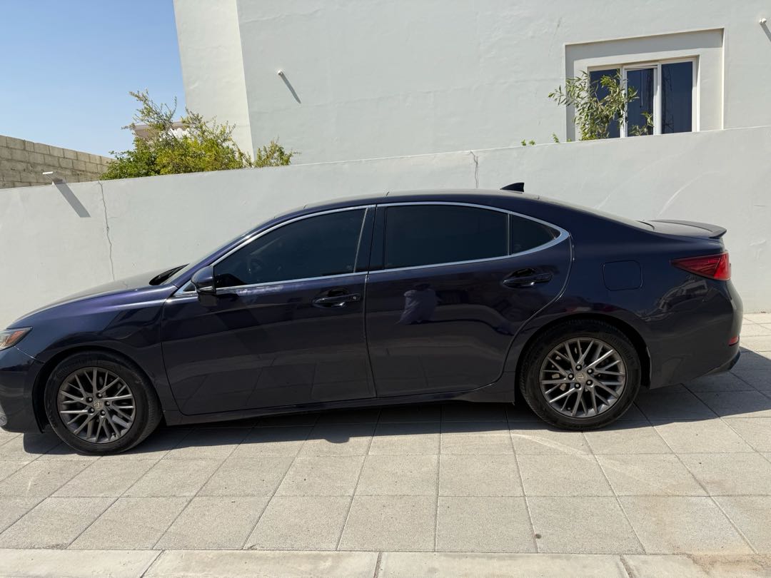 Car Image 2018 LEXUS ES 350