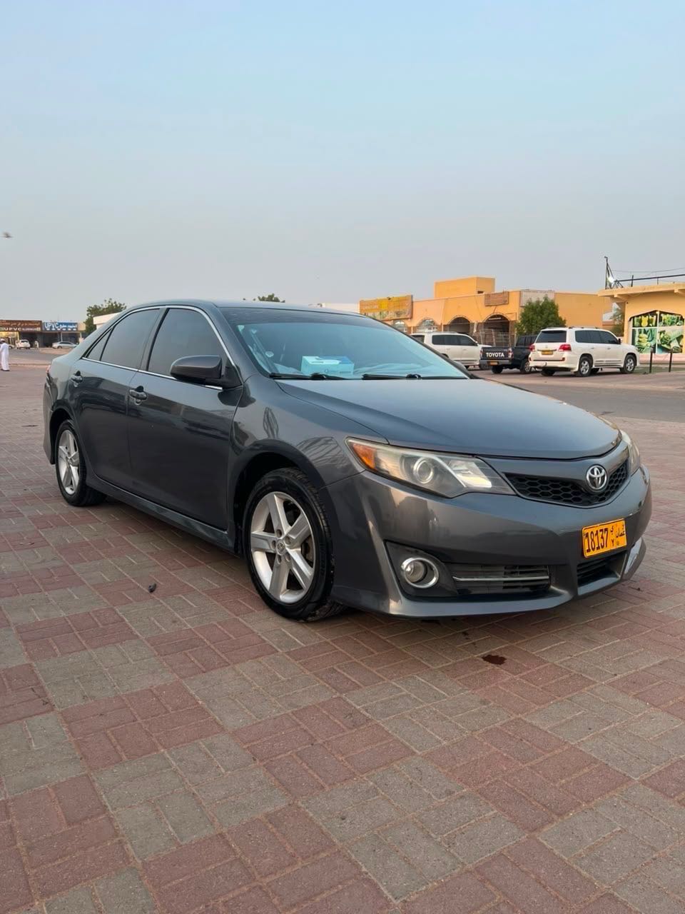 Car Image 2014 TOYOTA CAMRY SE