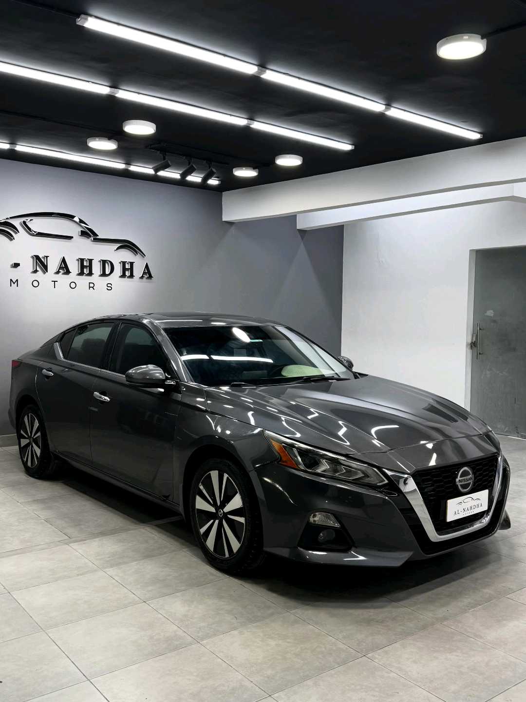 Car Image 2019 NISSAN ALTIMA SV