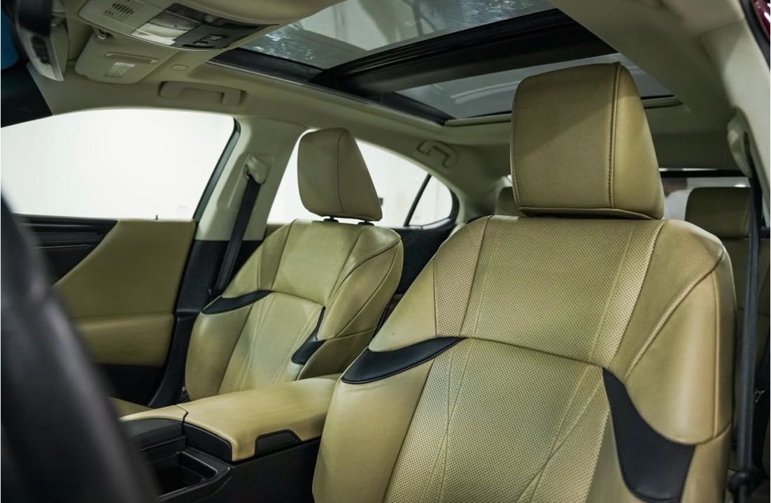Car Image 2020 LEXUS ES 350