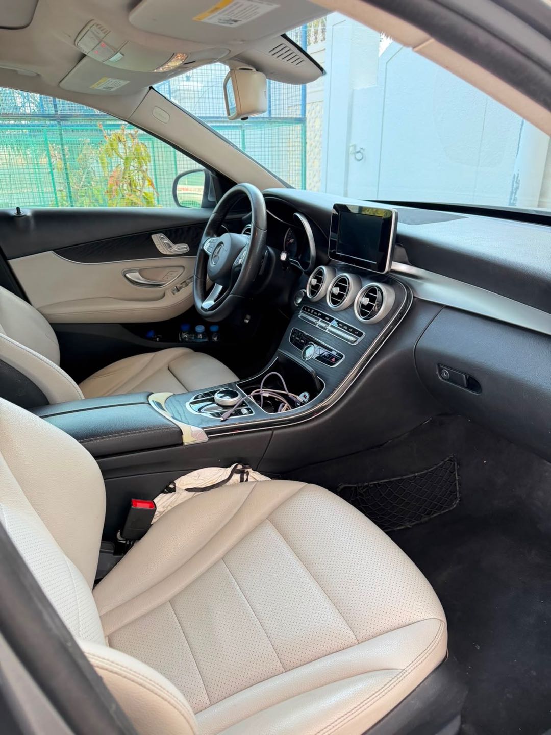 Car Image 2017 MERCEDES C Class 300