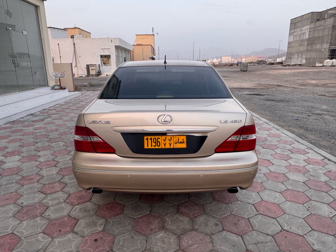 Car Image 2004 LEXUS LS 430