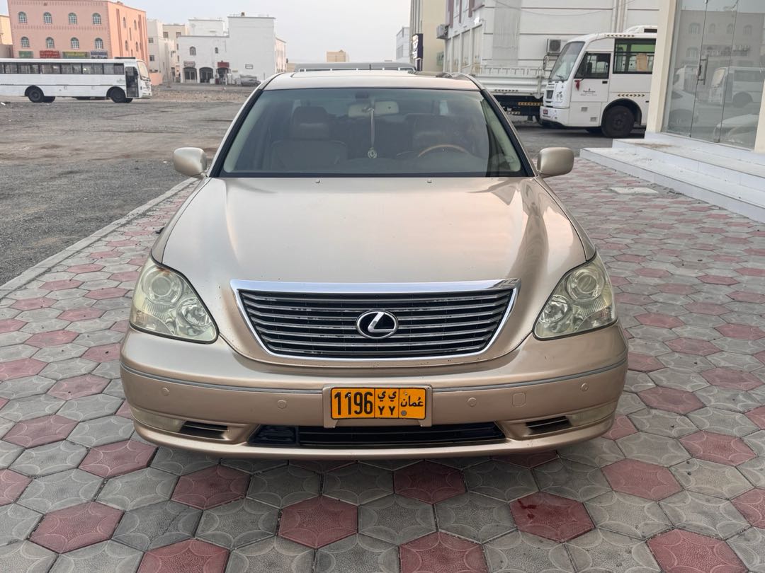 Car Image 2004 LEXUS LS 430