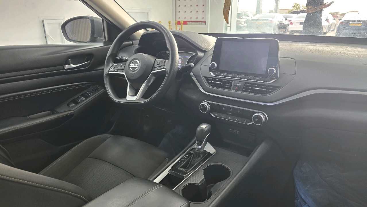 Car Image 2020 NISSAN ALTIMA S